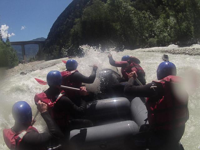 Share emotions by rafting dora baltea