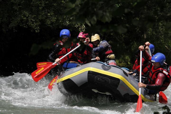 week end rafting with friends